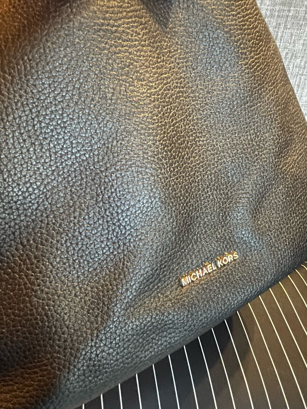 Michael Kors Black Leather Hobo Bag and Wallet - Picture 3 of 14